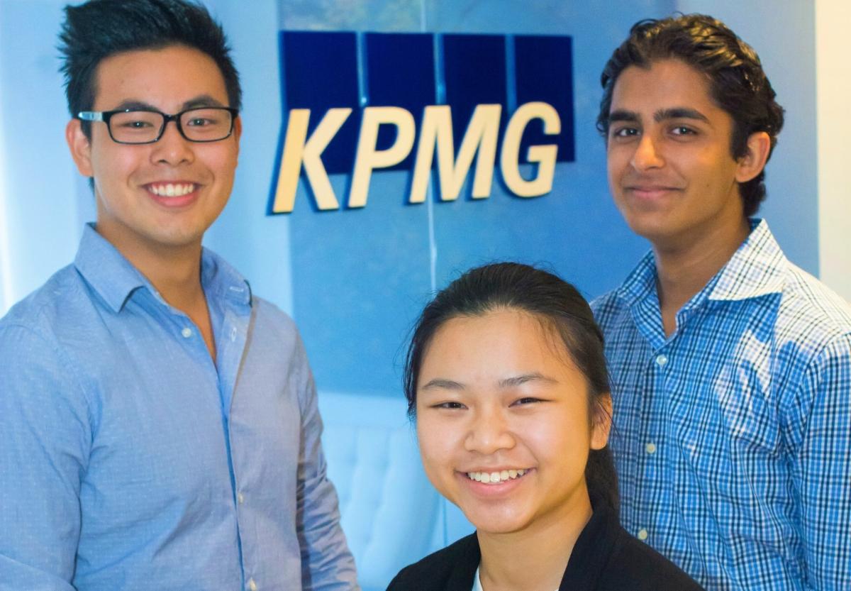 NAF Academy of Finance students at a KPMG internship